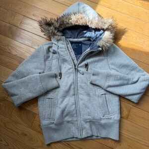 American Eagle Outfitters women’s M Light Gray Hooded Puffer with Faux-Fur Trim